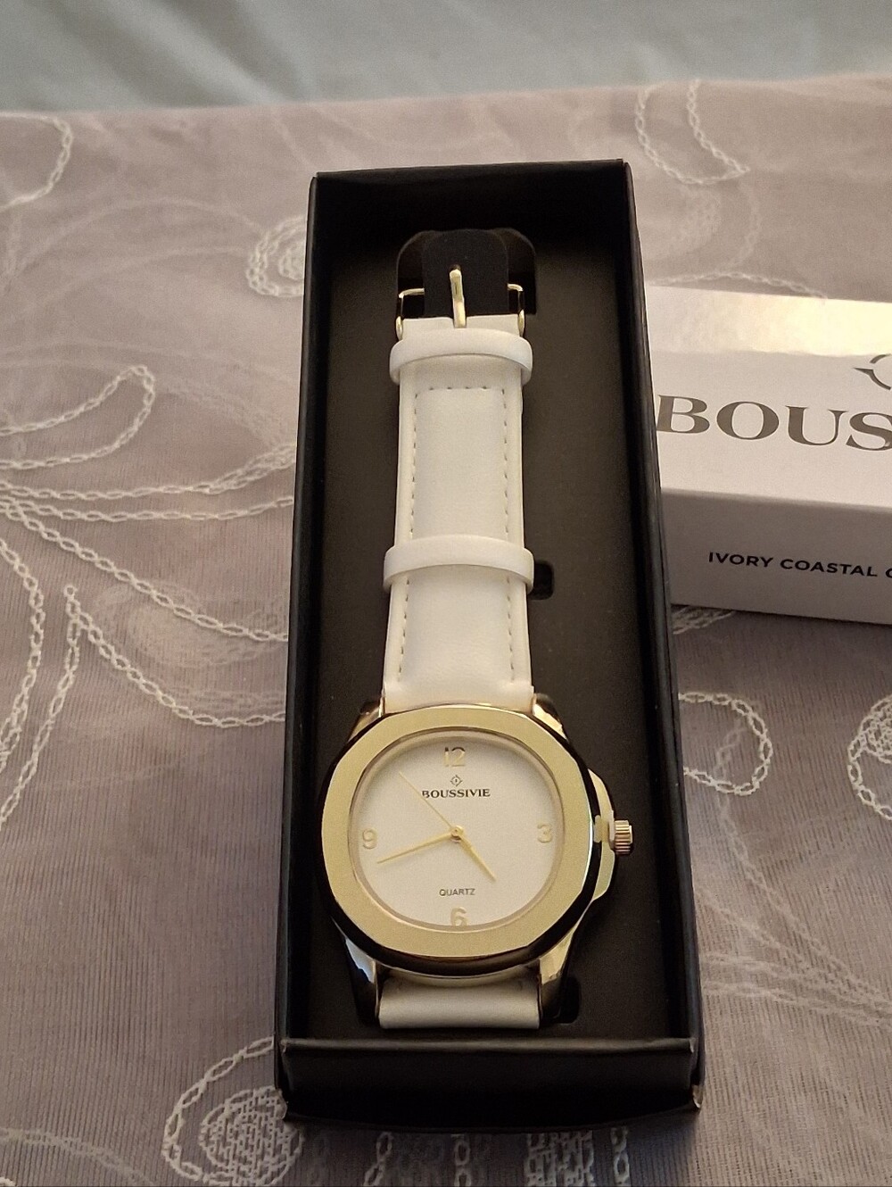 Avon Boussivie NWOT Ivory Coastal Classic Watch